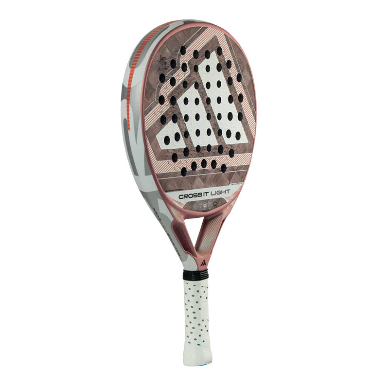 ADIDAS CROSS IT LIGHT 2026 – MARTA ORTEGA